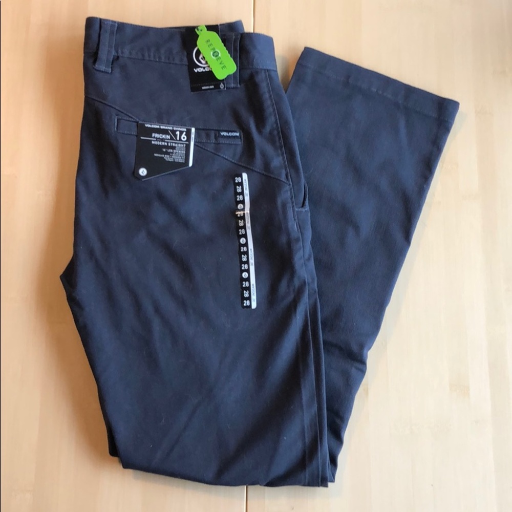 Brand new Volcom modern straight men’s pants 28